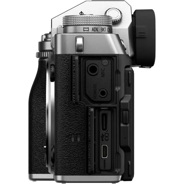 Fujifilm X-T5 Mirrorless Camera with XF 16-50mm f/2.8-4.8 Lens (Silver)