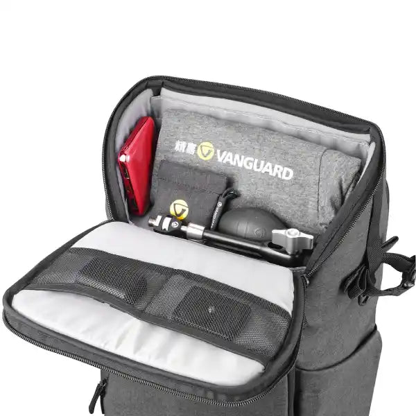 Vanguard Vesta Aspire 45 Backpack (Grey, 18L)
