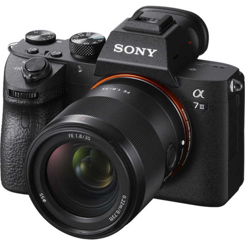 Sony FE 35mm f/1.8 Lens