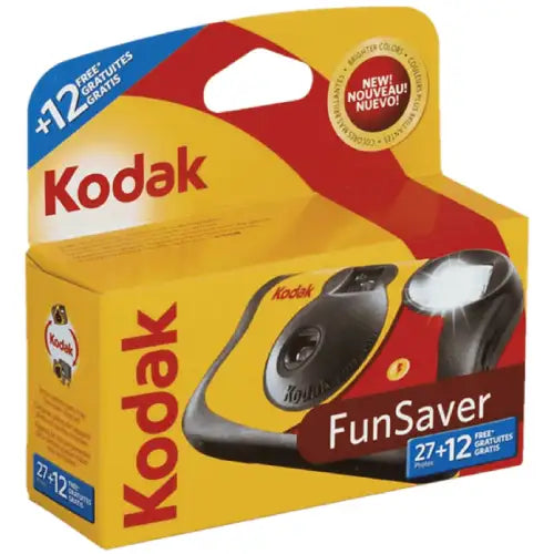 Kodak FunSaver One-Time-Use Disposable 35mm Film Camera with Flash (ISO 800)